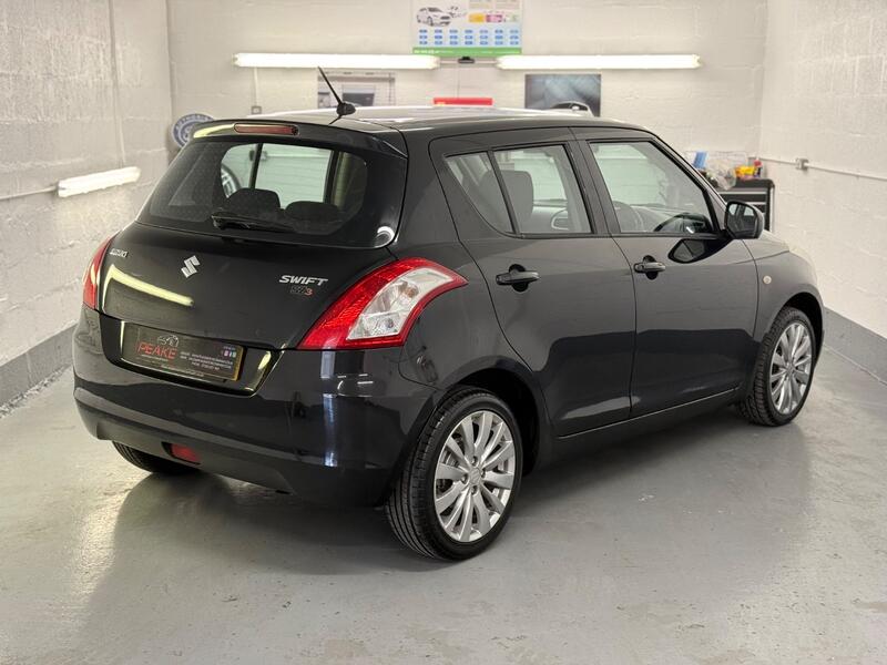 SUZUKI SWIFT