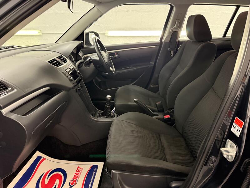 SUZUKI SWIFT
