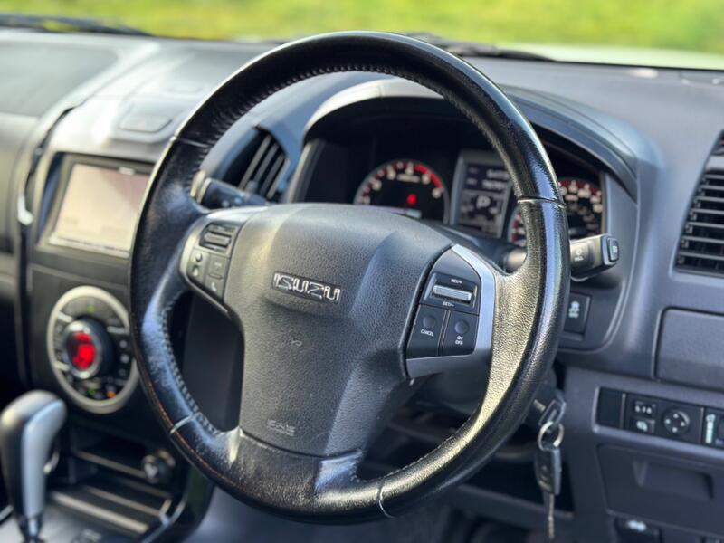 ISUZU D-MAX