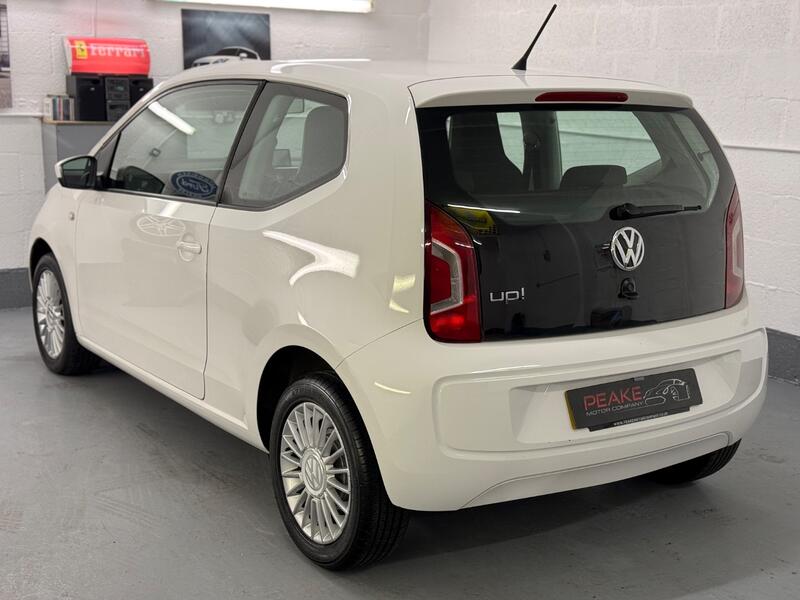 VOLKSWAGEN UP