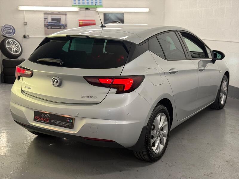 VAUXHALL ASTRA