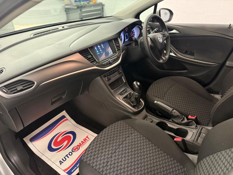 VAUXHALL ASTRA