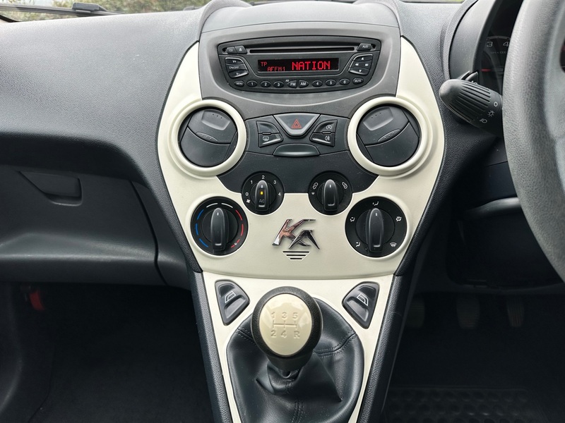 FORD KA