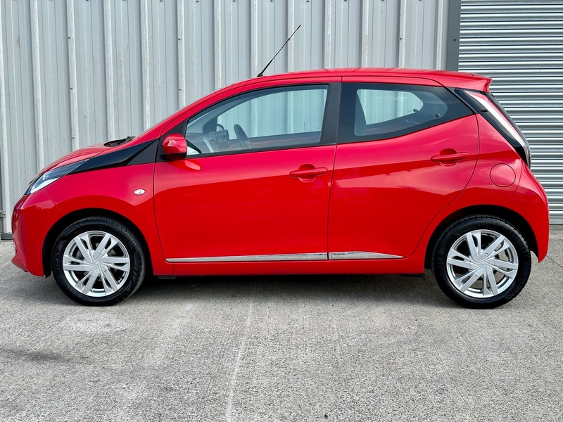 TOYOTA AYGO