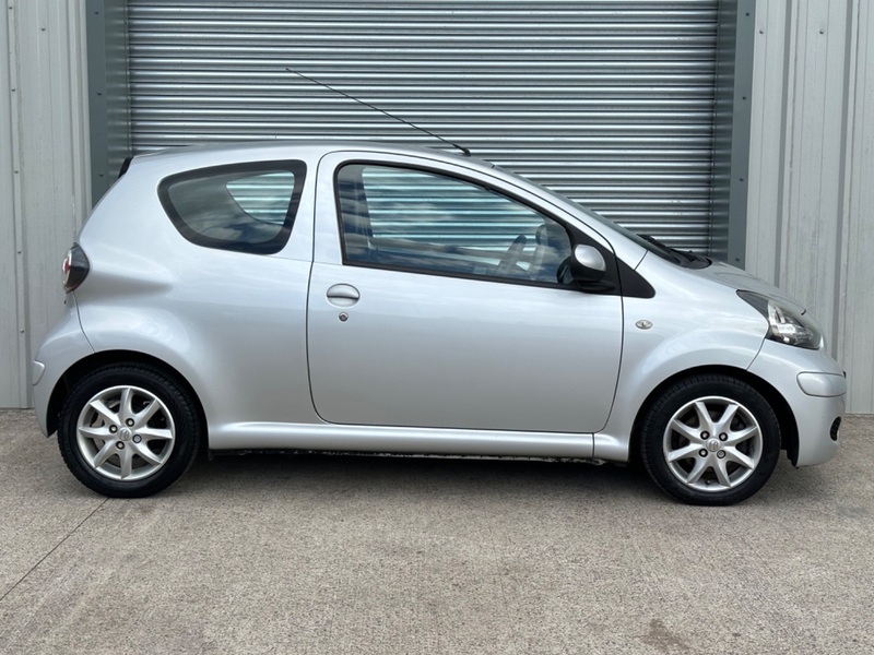 TOYOTA AYGO