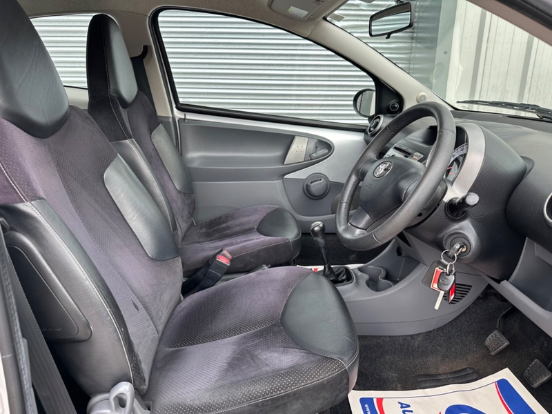 TOYOTA AYGO